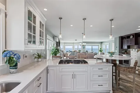 4 Nor'east Lane Hampton NH 03842