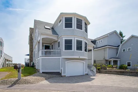 4 Nor'east Lane Hampton NH 03842