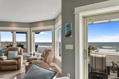 4 Nor'east Lane Hampton NH 03842