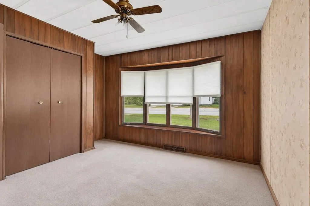19 Village Drive Raymond NH 03077