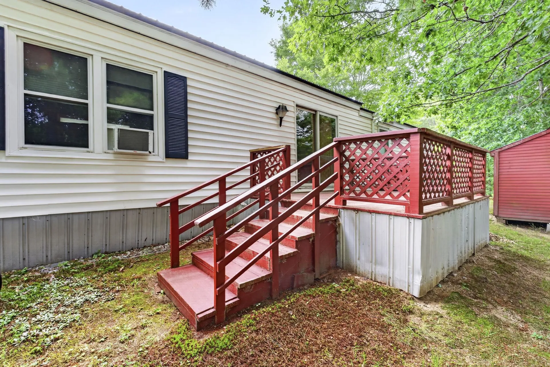19 Village Drive Raymond NH 03077