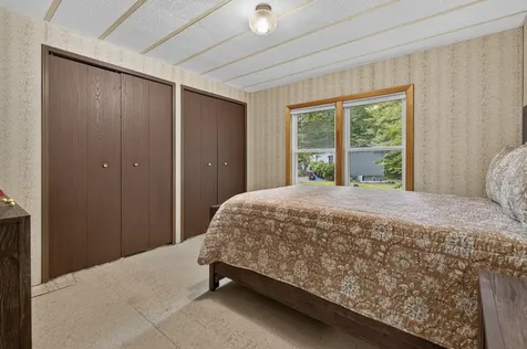 19 Village Drive Raymond NH 03077