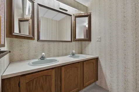 19 Village Drive Raymond NH 03077