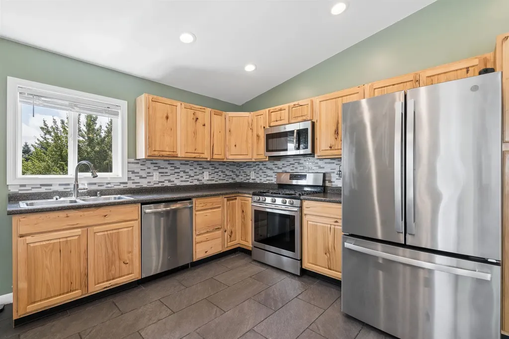 105 Westerly Views Road Isle La Motte VT 05463