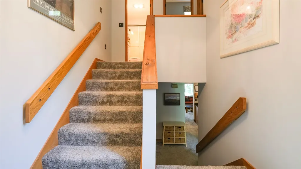 75 Upper Crossroad Ludlow VT 05149