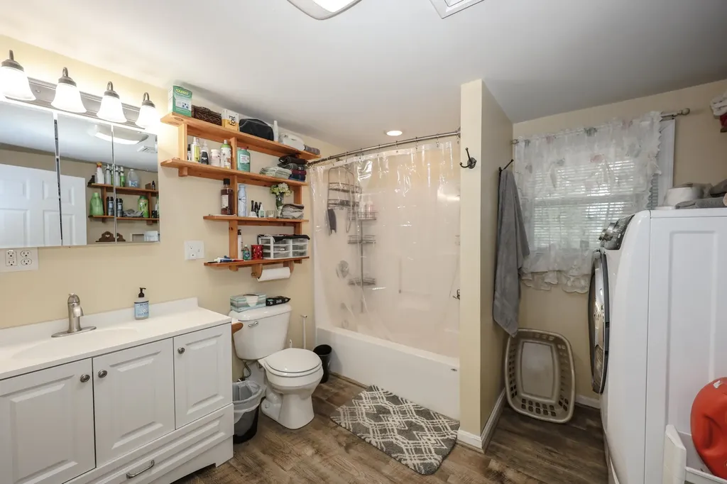4 Caron Street Merrimack NH 03054