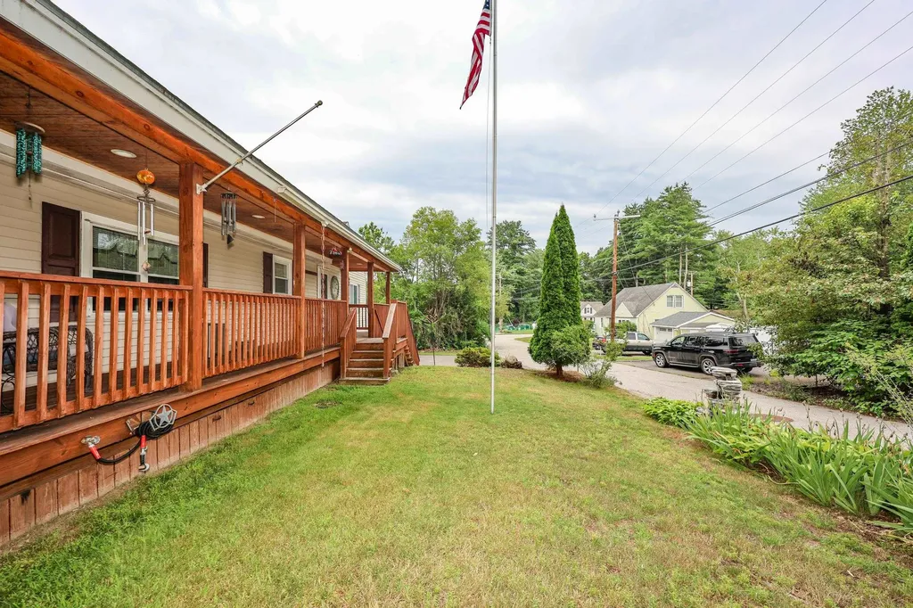 4 Caron Street Merrimack NH 03054