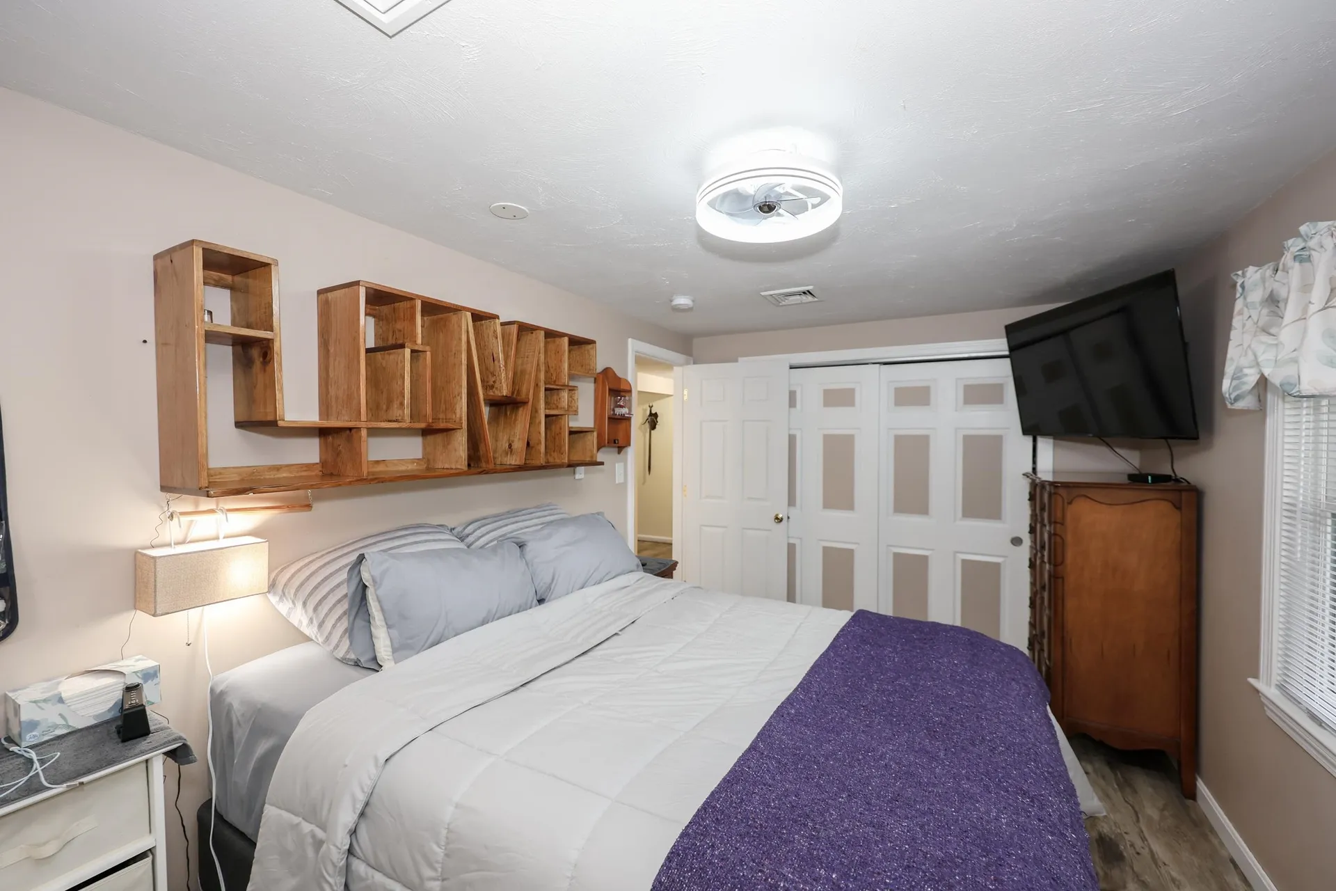 4 Caron Street Merrimack NH 03054