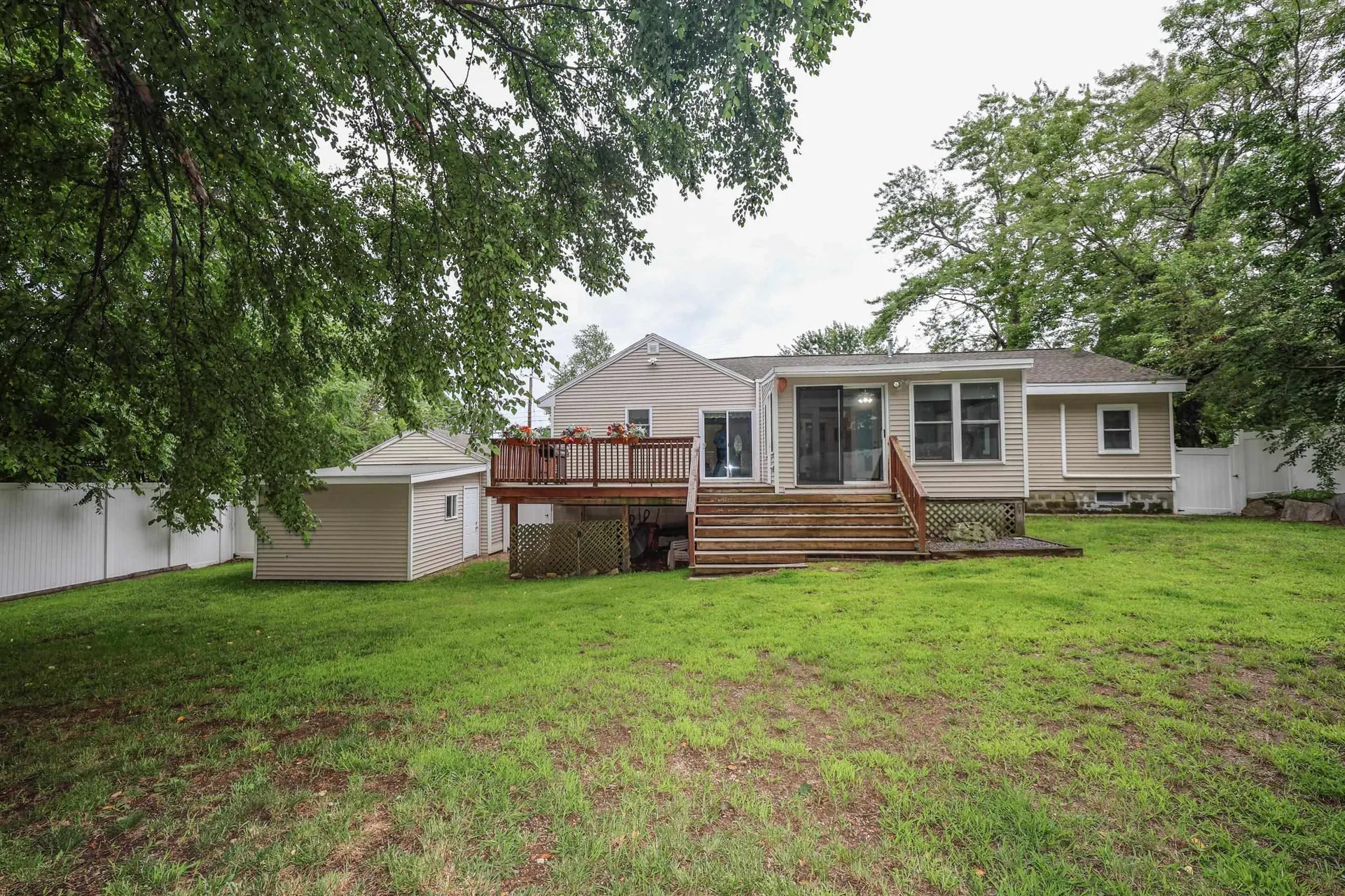 4 Caron Street Merrimack NH 03054