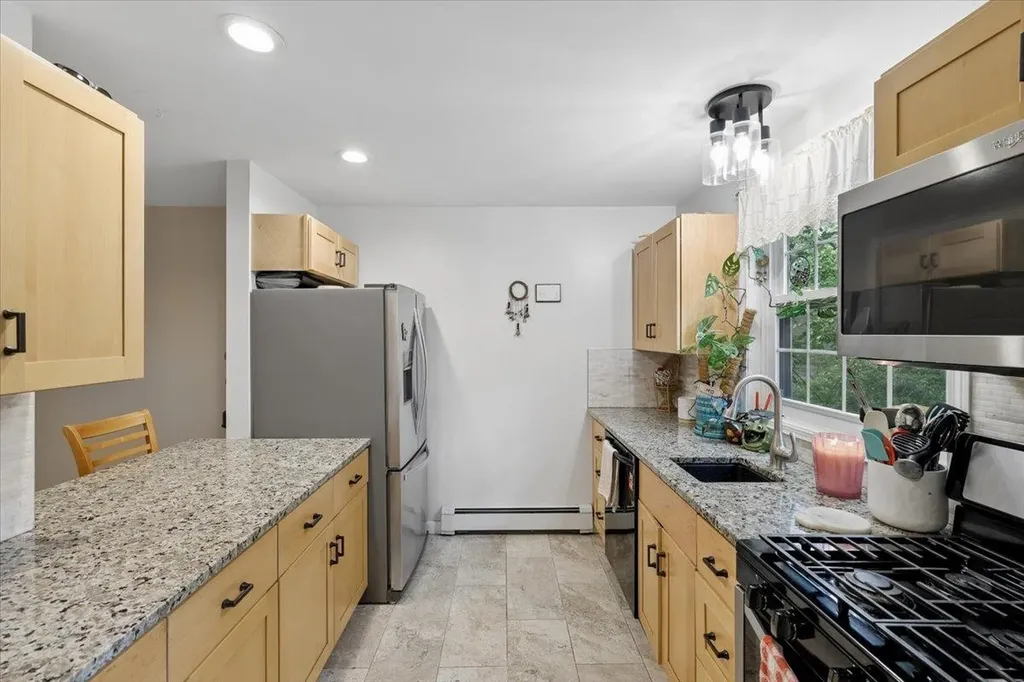 1465 Hooksett Road Hooksett NH 03106