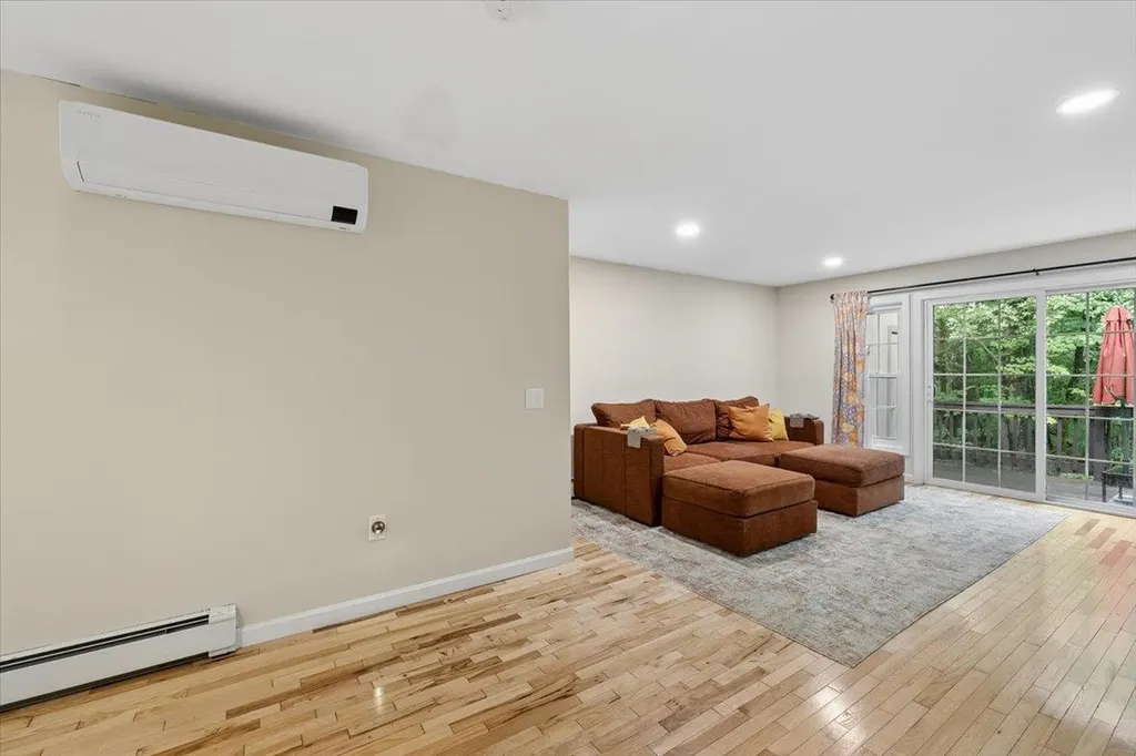 1465 Hooksett Road Hooksett NH 03106