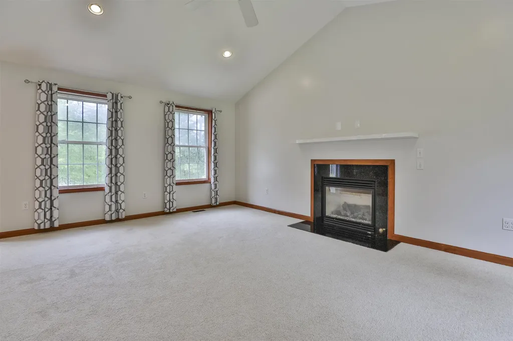 14 Ames Road Brookline NH 03033