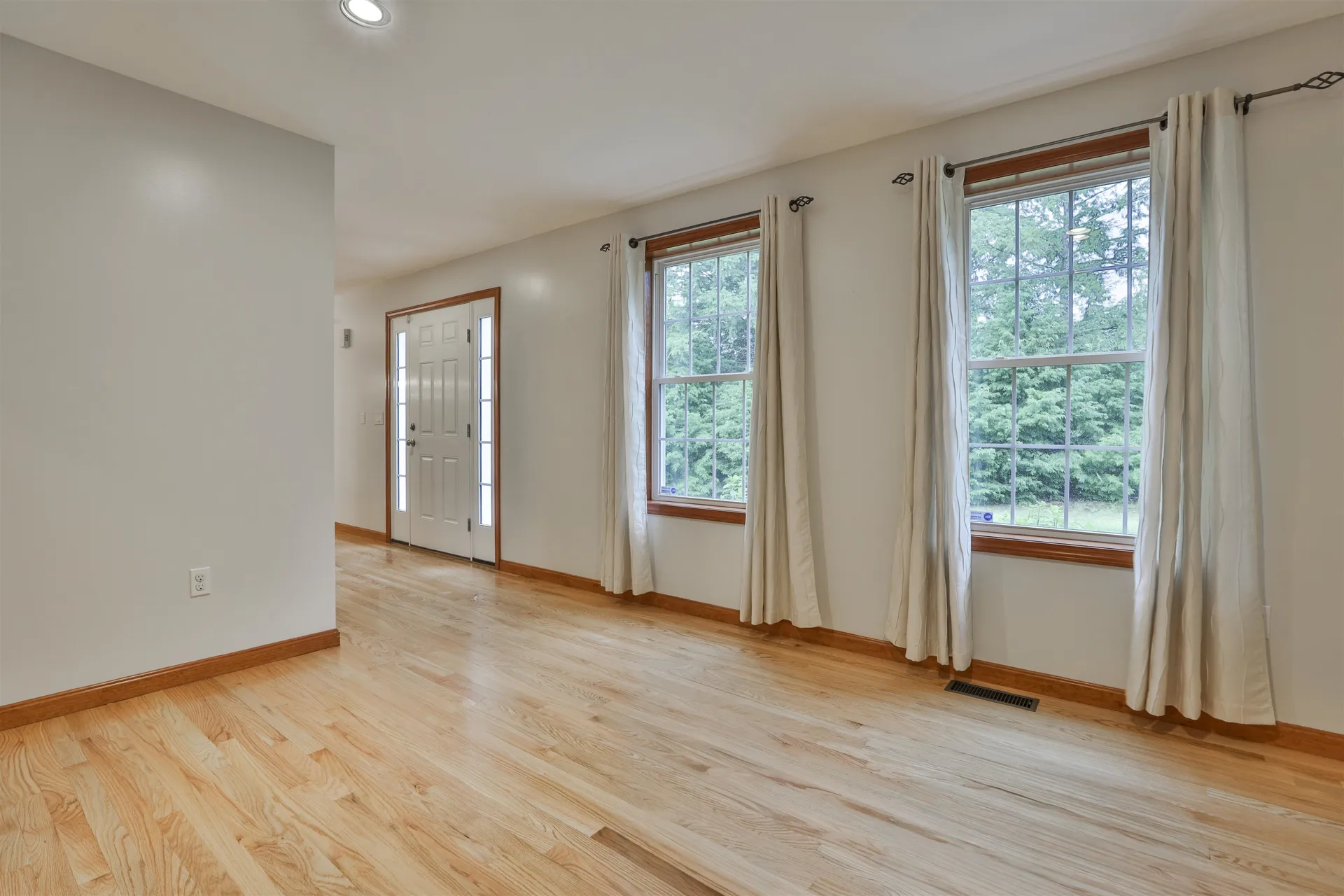 14 Ames Road Brookline NH 03033