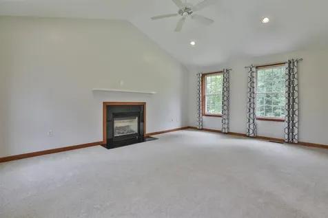14 Ames Road Brookline NH 03033