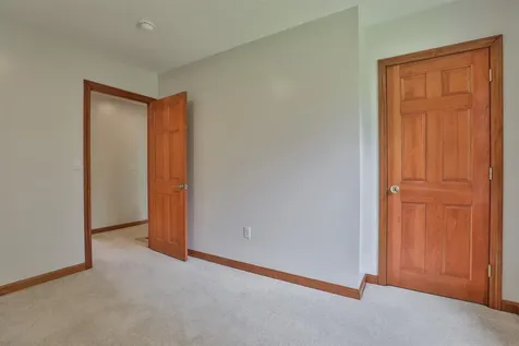 14 Ames Road Brookline NH 03033