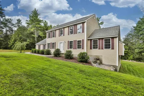 14 Ames Road Brookline NH 03033
