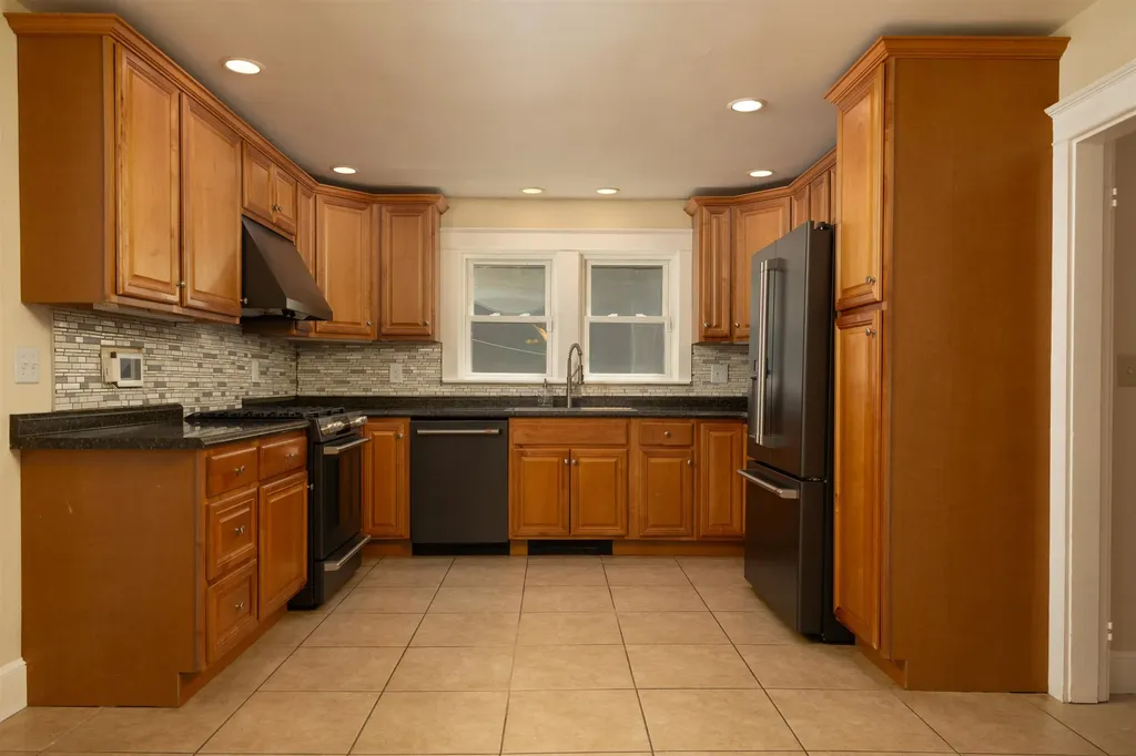 14 Bank Avenue Claremont NH 03743