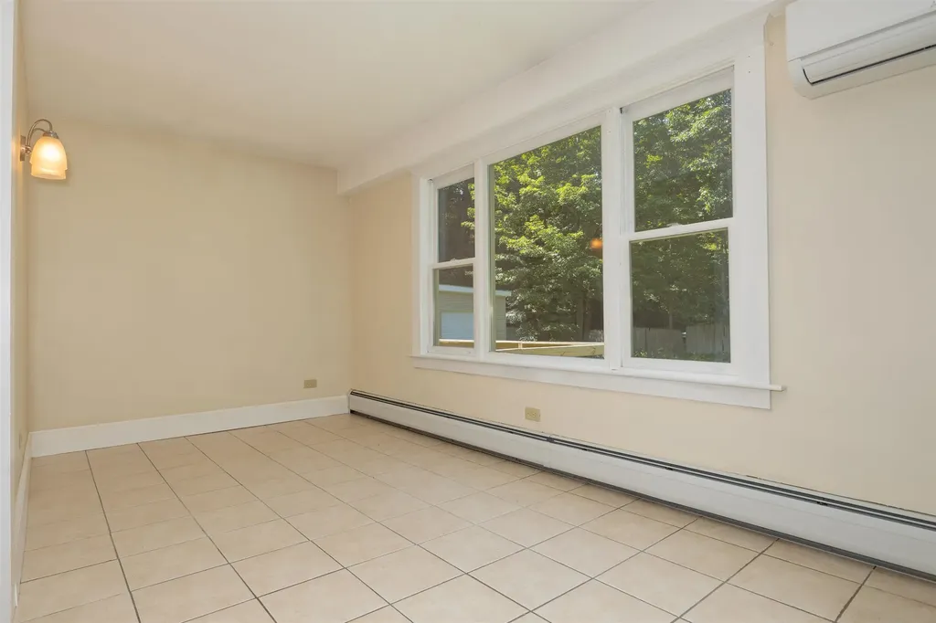 14 Bank Avenue Claremont NH 03743