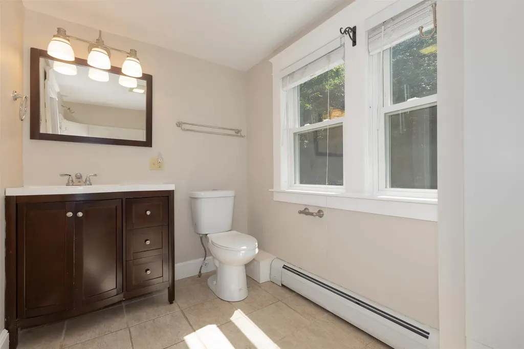 14 Bank Avenue Claremont NH 03743
