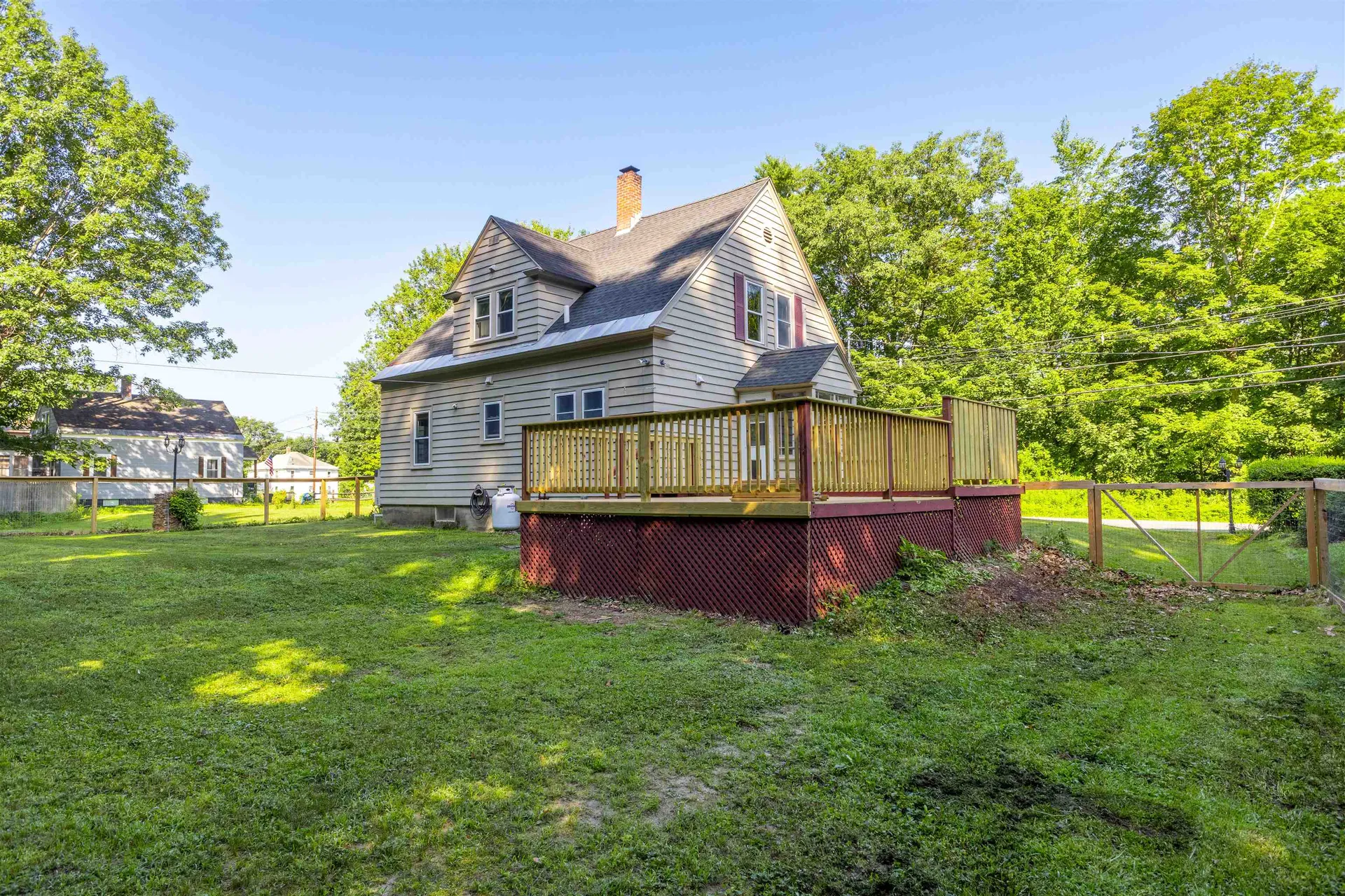 14 Bank Avenue Claremont NH 03743