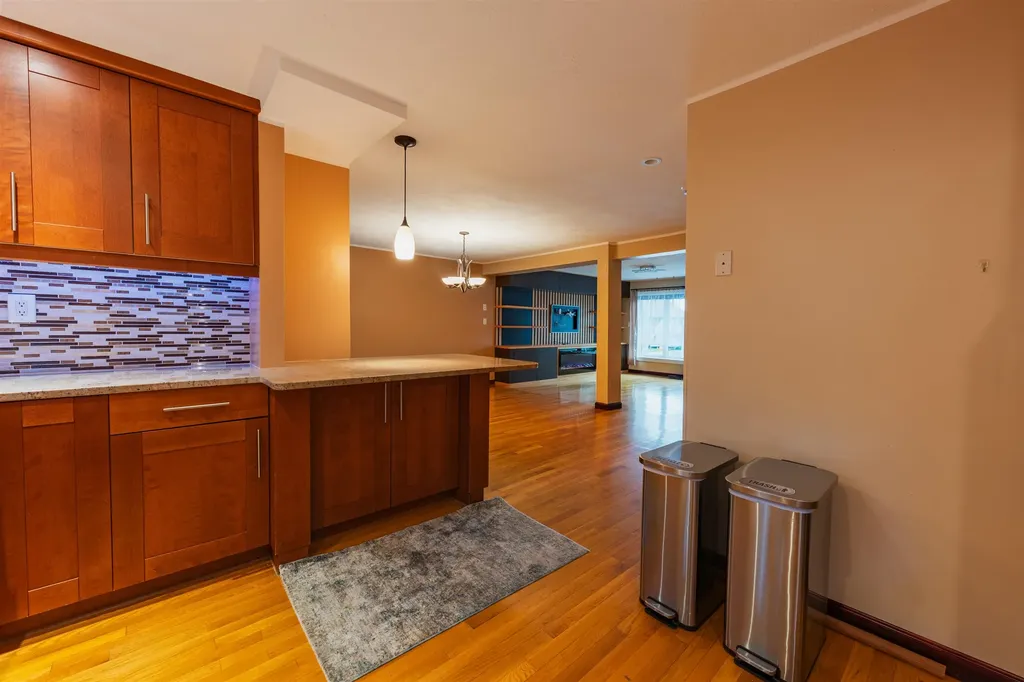 5 Tsienneto Road Derry NH 03038