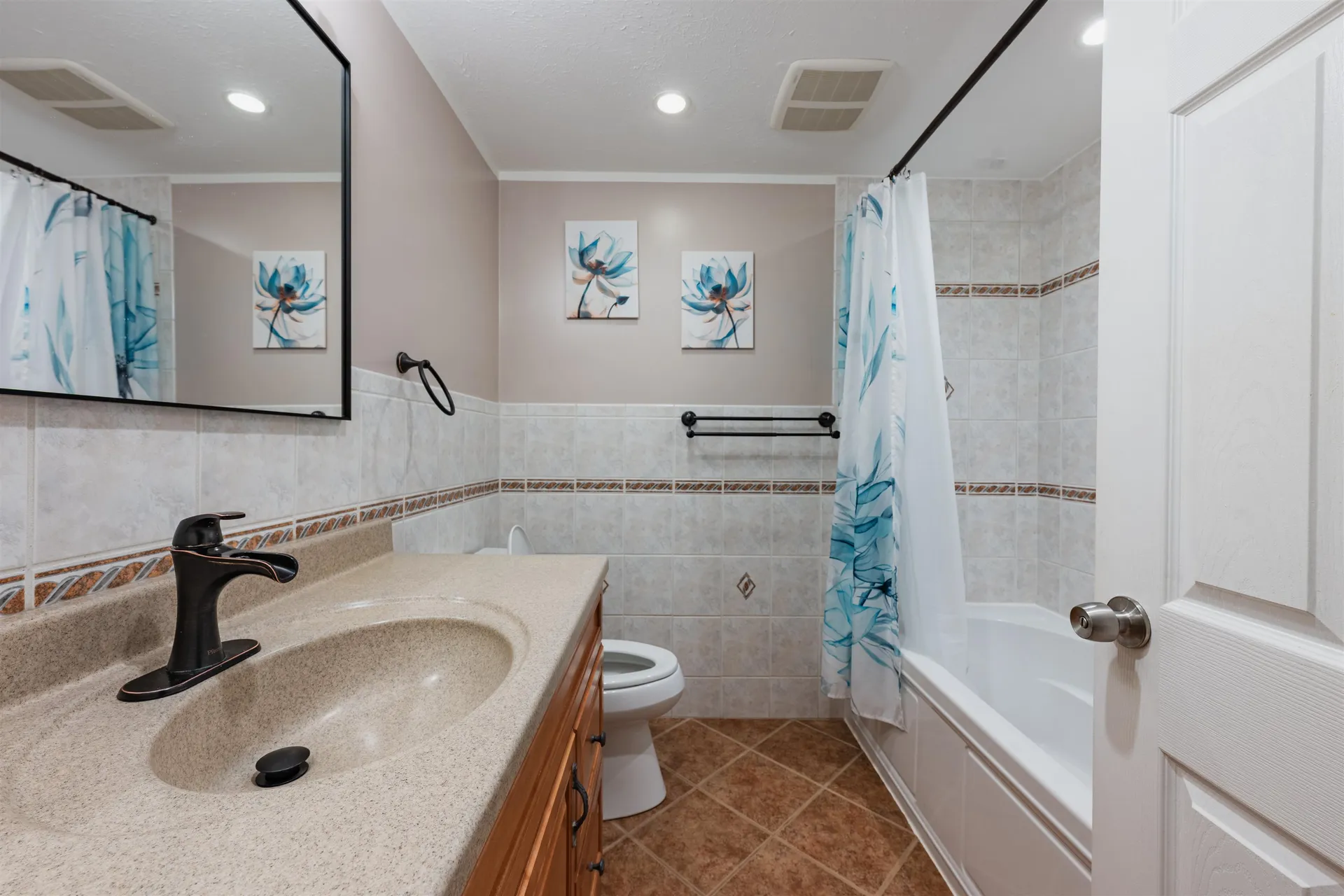 5 Tsienneto Road Derry NH 03038