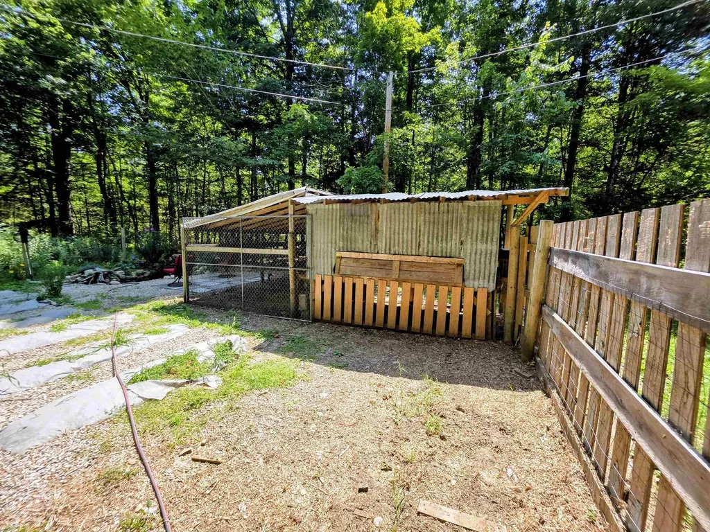 653 Frank C. Gilman Highway Alton NH 03809