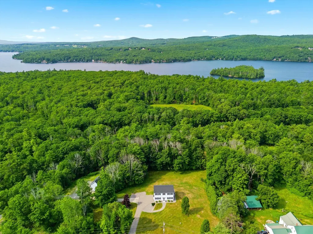 776 Meredith Center Road Laconia NH 03246