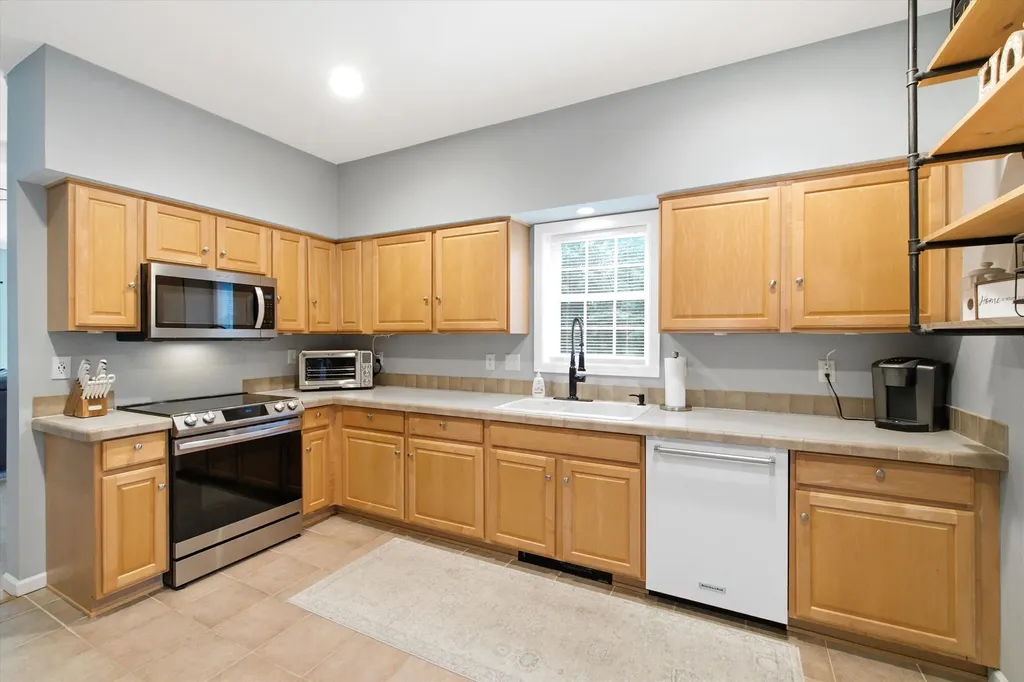 776 Meredith Center Road Laconia NH 03246