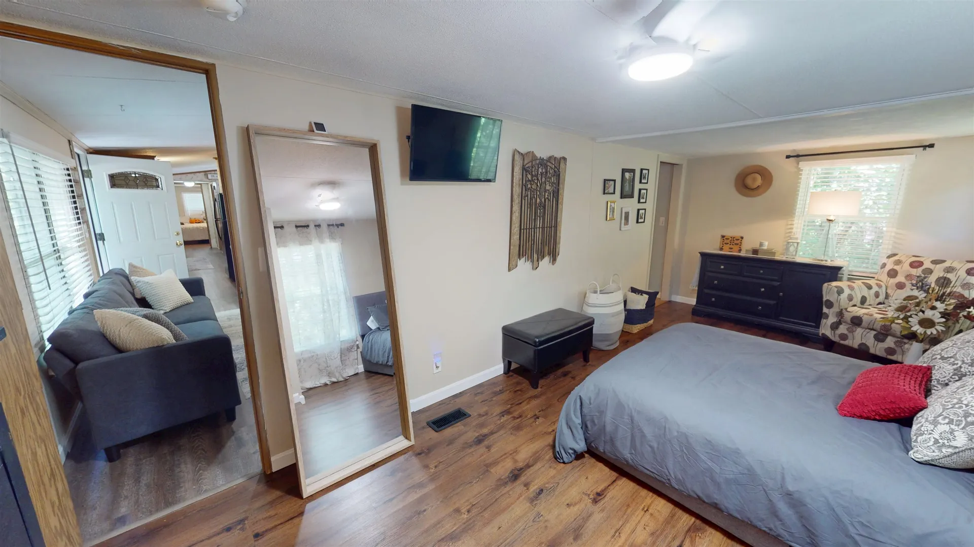 6 Saturn Lane Nashua NH 03062
