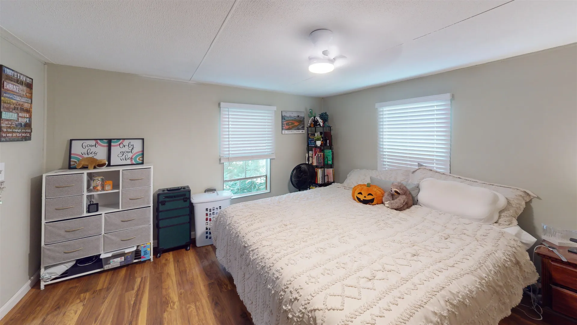 6 Saturn Lane Nashua NH 03062