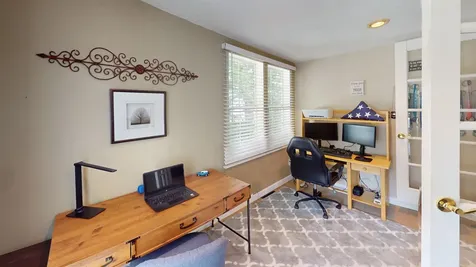 6 Saturn Lane Nashua NH 03062