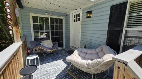 6 Saturn Lane Nashua NH 03062