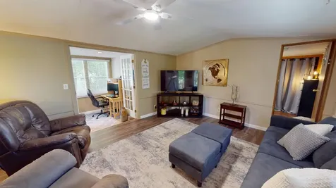 6 Saturn Lane Nashua NH 03062