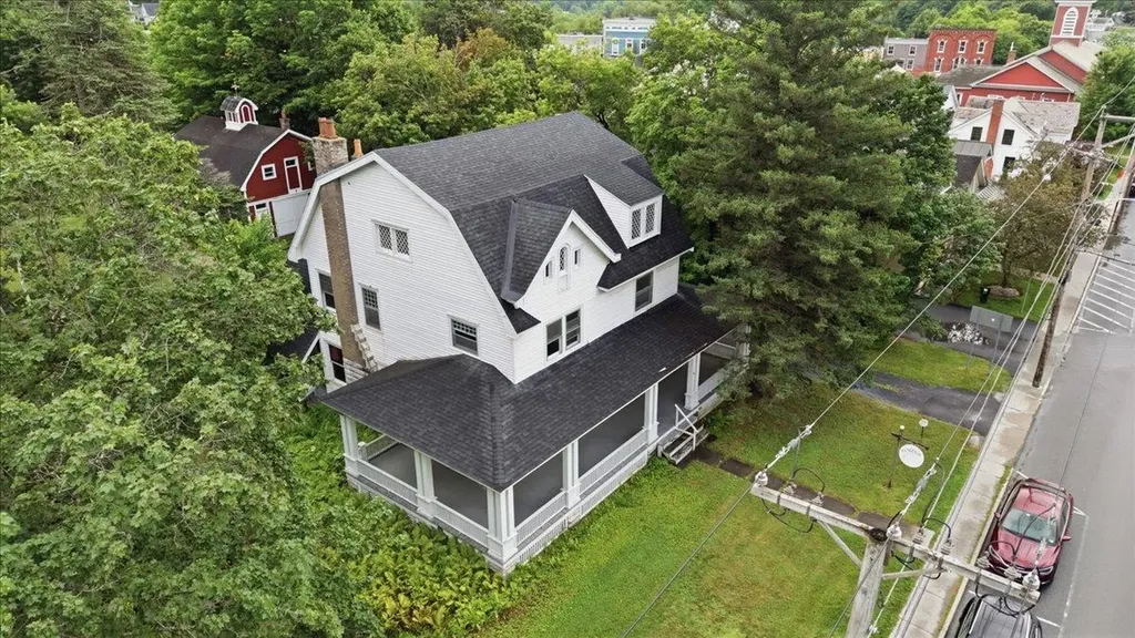 78 Bonnet Street Manchester VT 05255