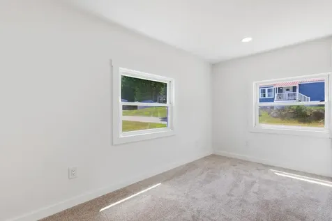 19 Cleo Circle Rochester NH 03868