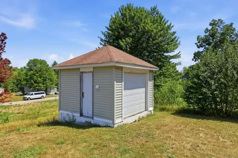19 Cleo Circle Rochester NH 03868