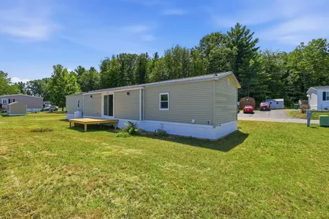 19 Cleo Circle Rochester NH 03868
