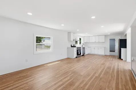 19 Cleo Circle Rochester NH 03868