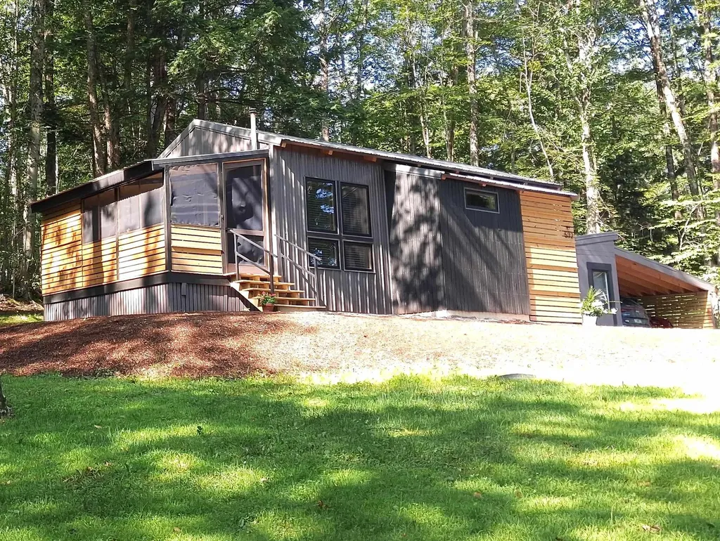 572 Roberts Road Weathersfield VT 05156