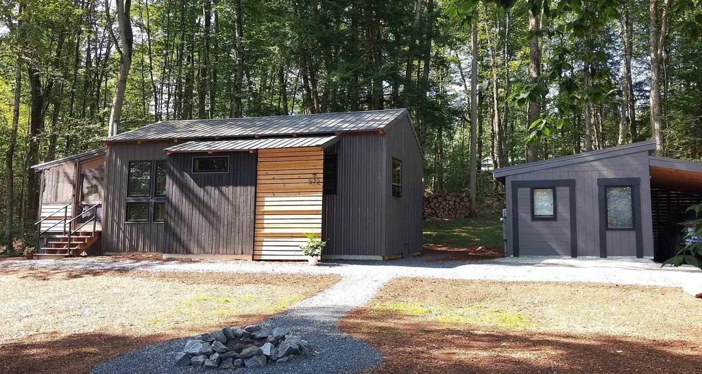 572 Roberts Road Weathersfield VT 05156