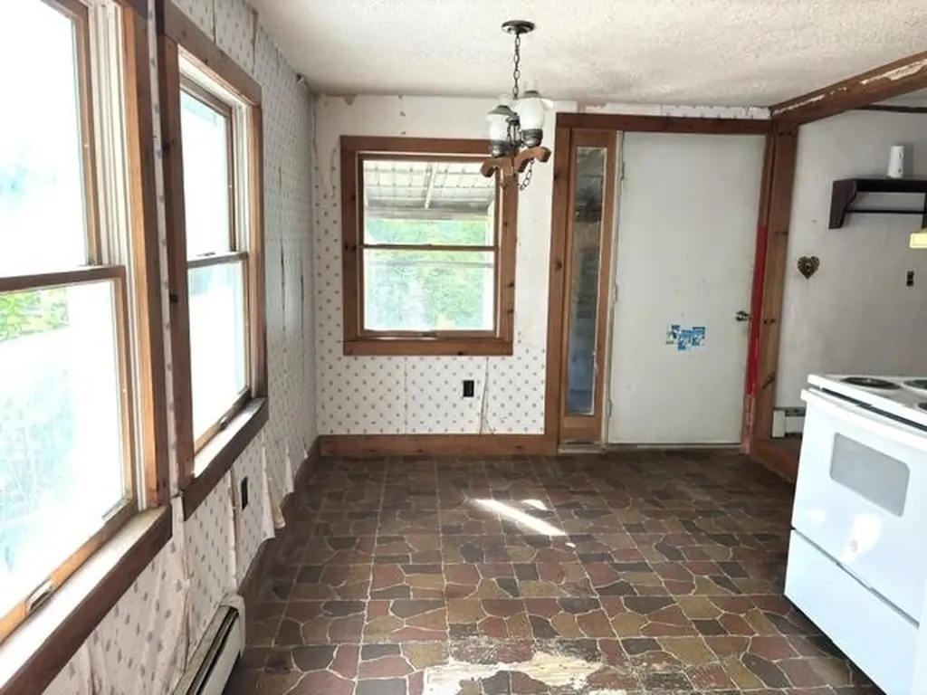 1767 E Main Street Conway NH 03813