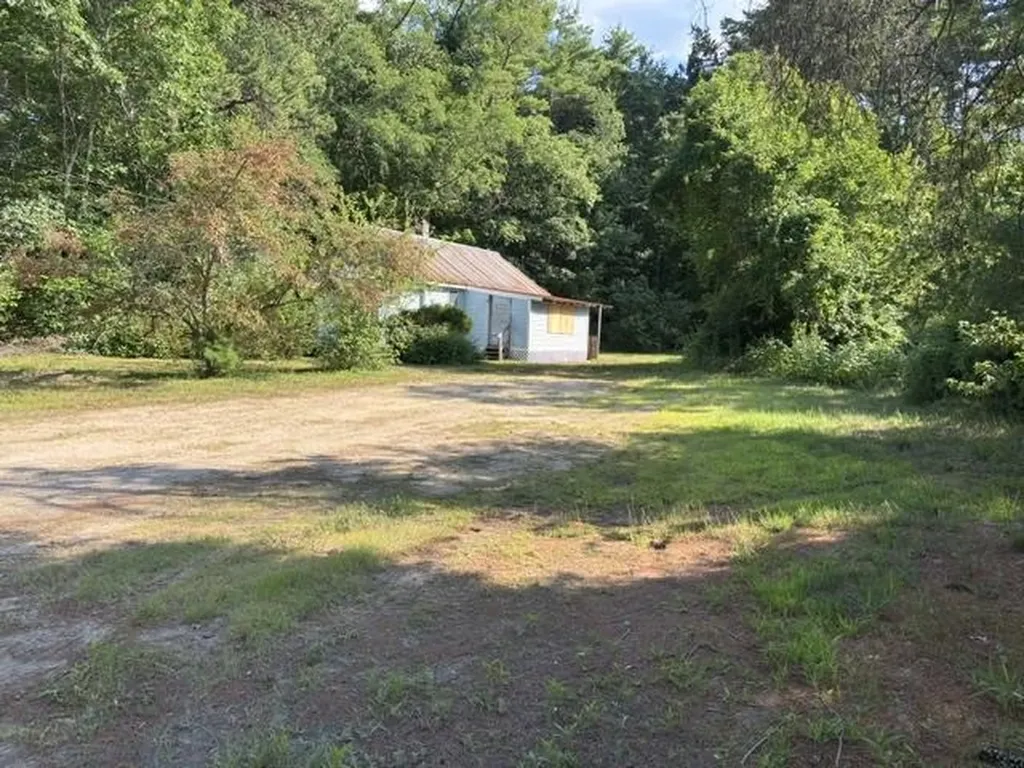 1767 E Main Street Conway NH 03813