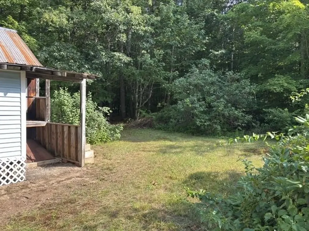1767 E Main Street Conway NH 03813