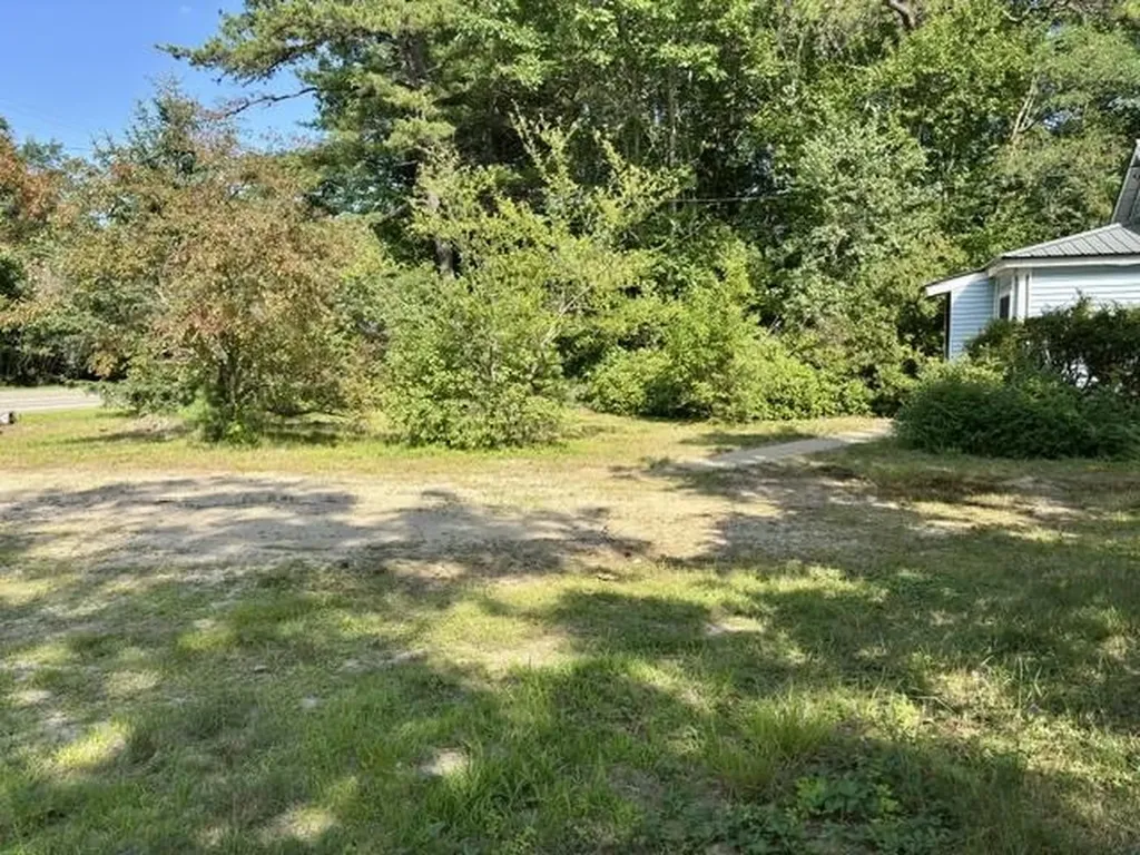 1767 E Main Street Conway NH 03813
