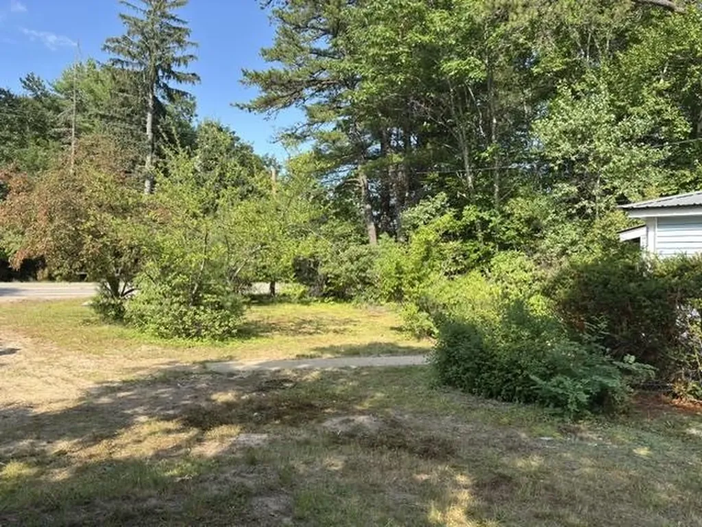 1767 E Main Street Conway NH 03813