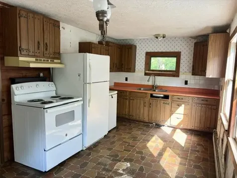 1767 E Main Street Conway NH 03813