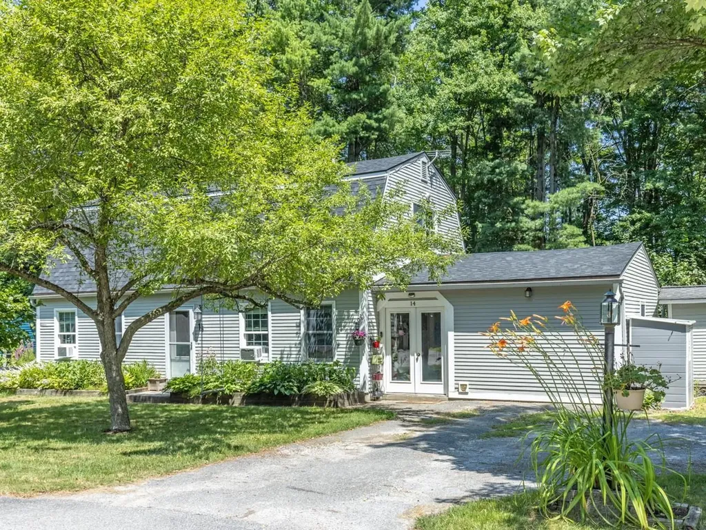 14 Red Cedar Lane Shelburne VT 05482