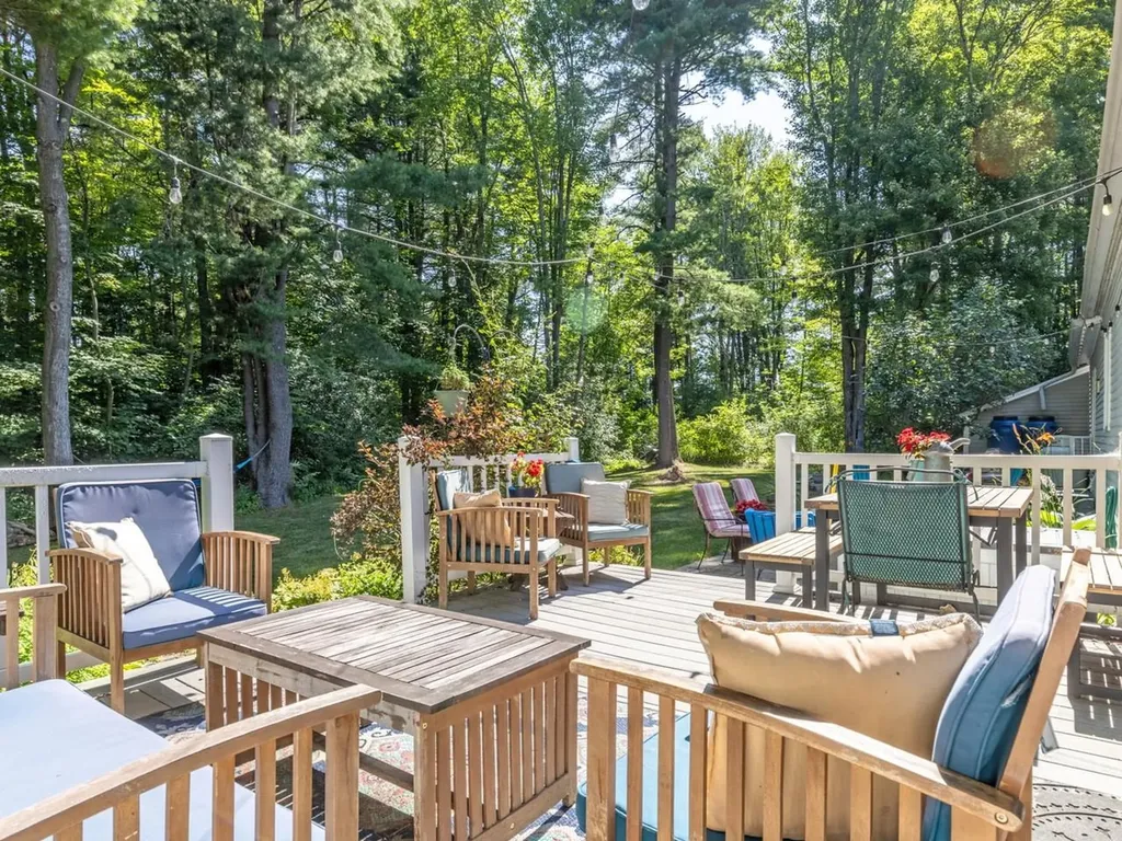 14 Red Cedar Lane Shelburne VT 05482