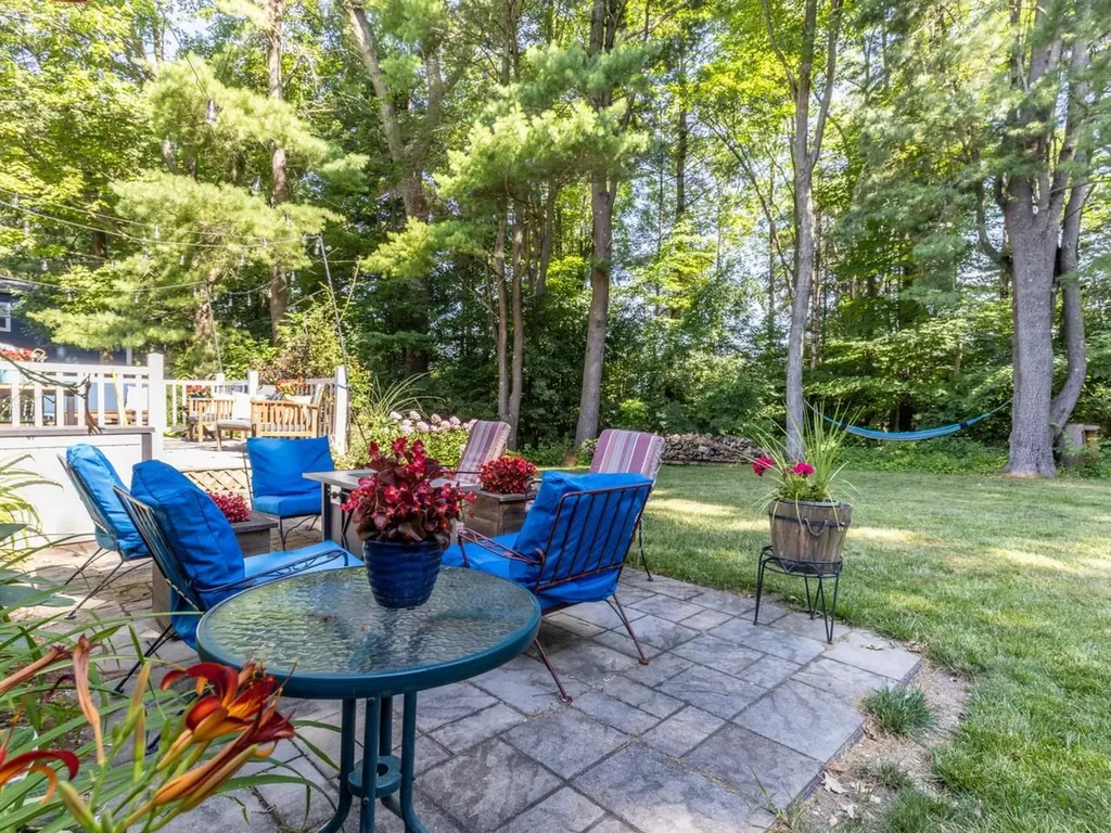 14 Red Cedar Lane Shelburne VT 05482